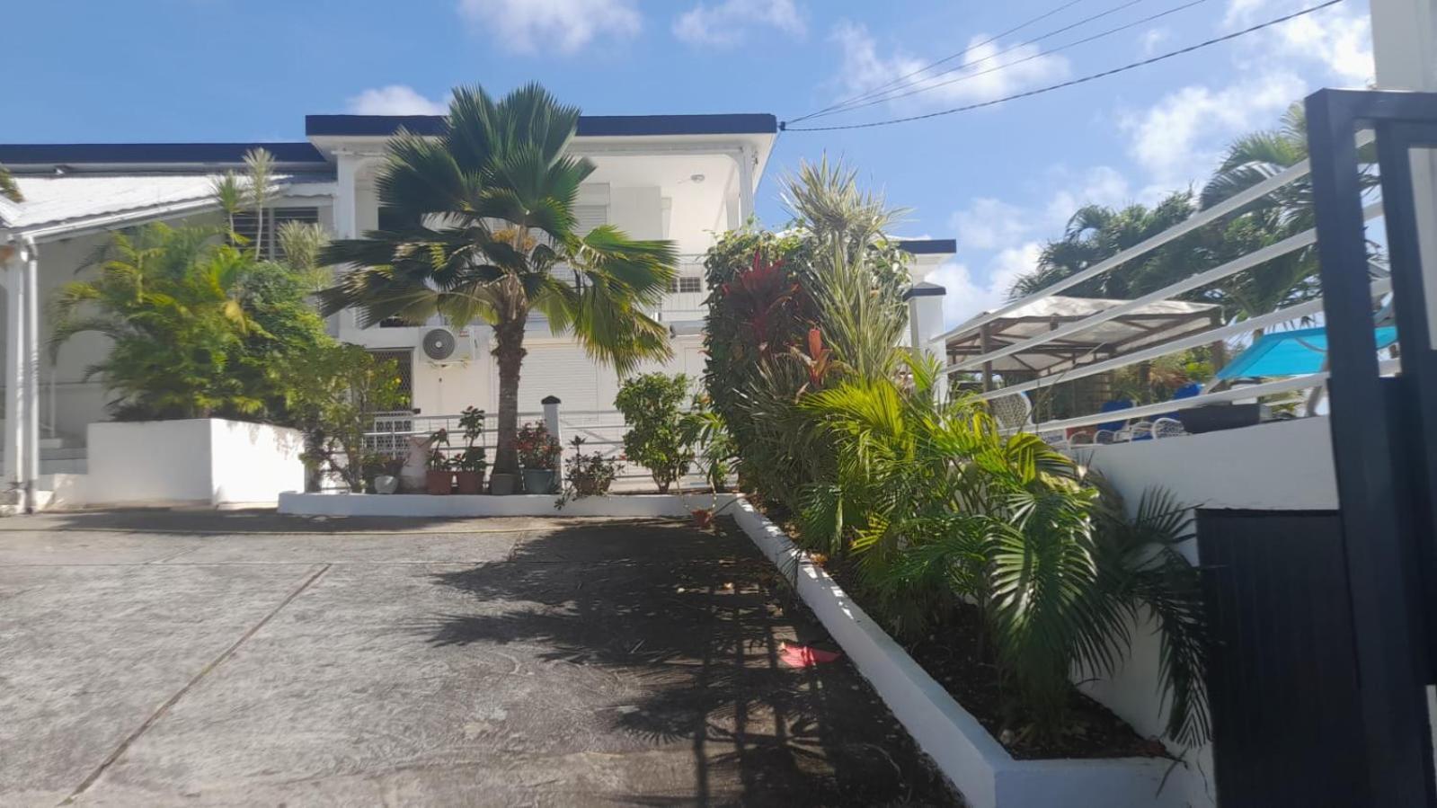Coconing Logements Studios Et Maisons サンタンヌ エクステリア 写真